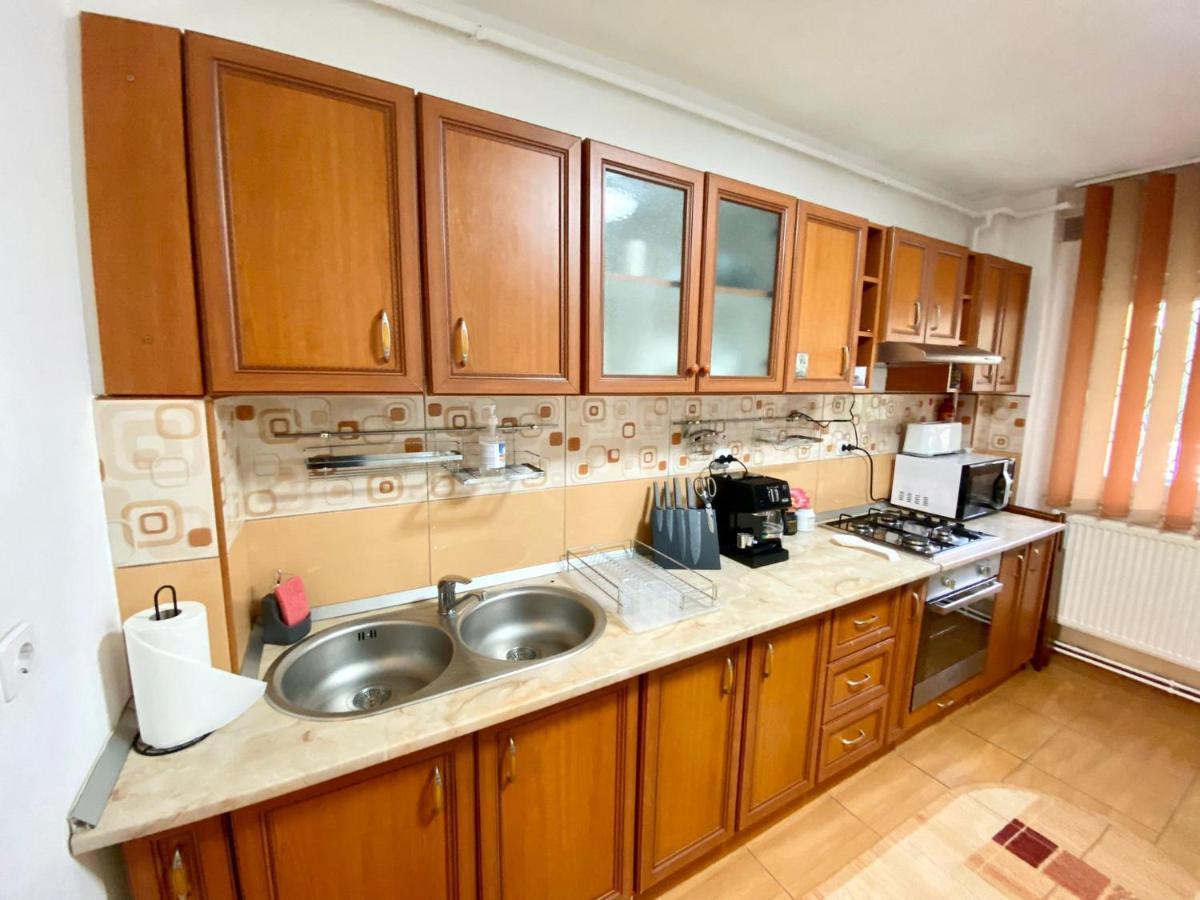 Jad - Familiy 4 Rooms Apartment - Near Forest And Historic Center - Racadau Brasov Luaran gambar