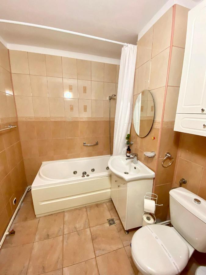 Jad - Familiy 4 Rooms Apartment - Near Forest And Historic Center - Racadau Brasov Luaran gambar