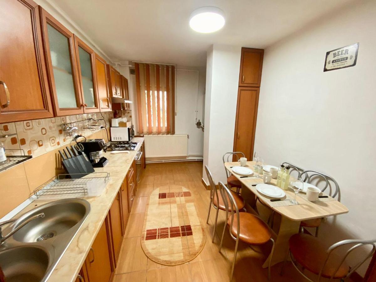 Jad - Familiy 4 Rooms Apartment - Near Forest And Historic Center - Racadau Brasov Luaran gambar